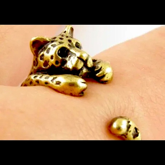 Gold Leopard Adjustable Ring 🐆 - Picture 2 of 11
